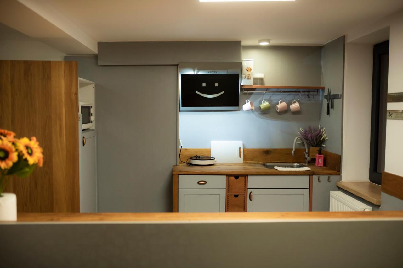 33 Apartment